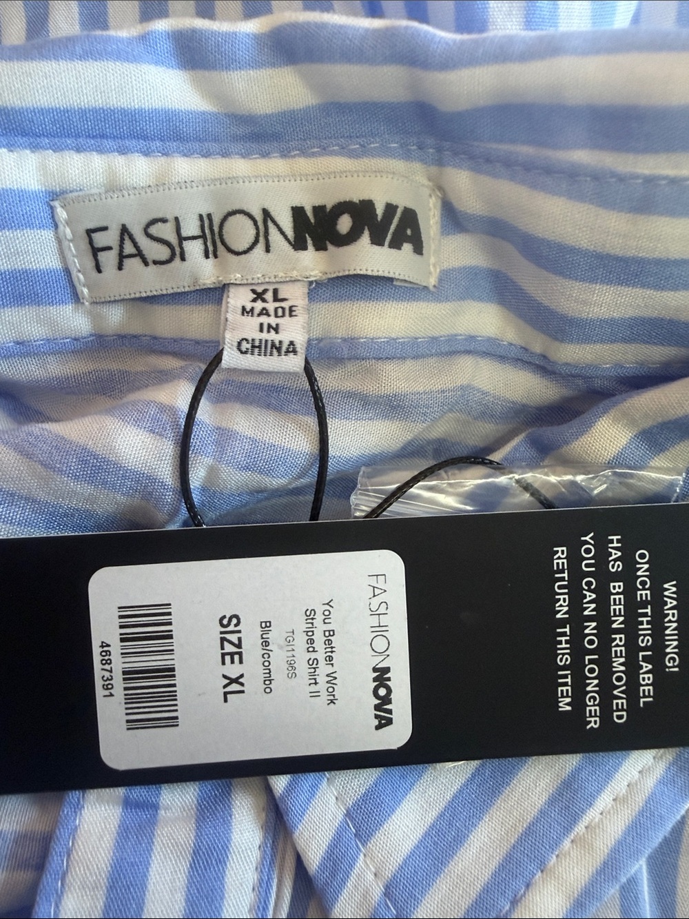 Fashion Nova XL white blue stripe down button up NWT - Picture 4 of 4